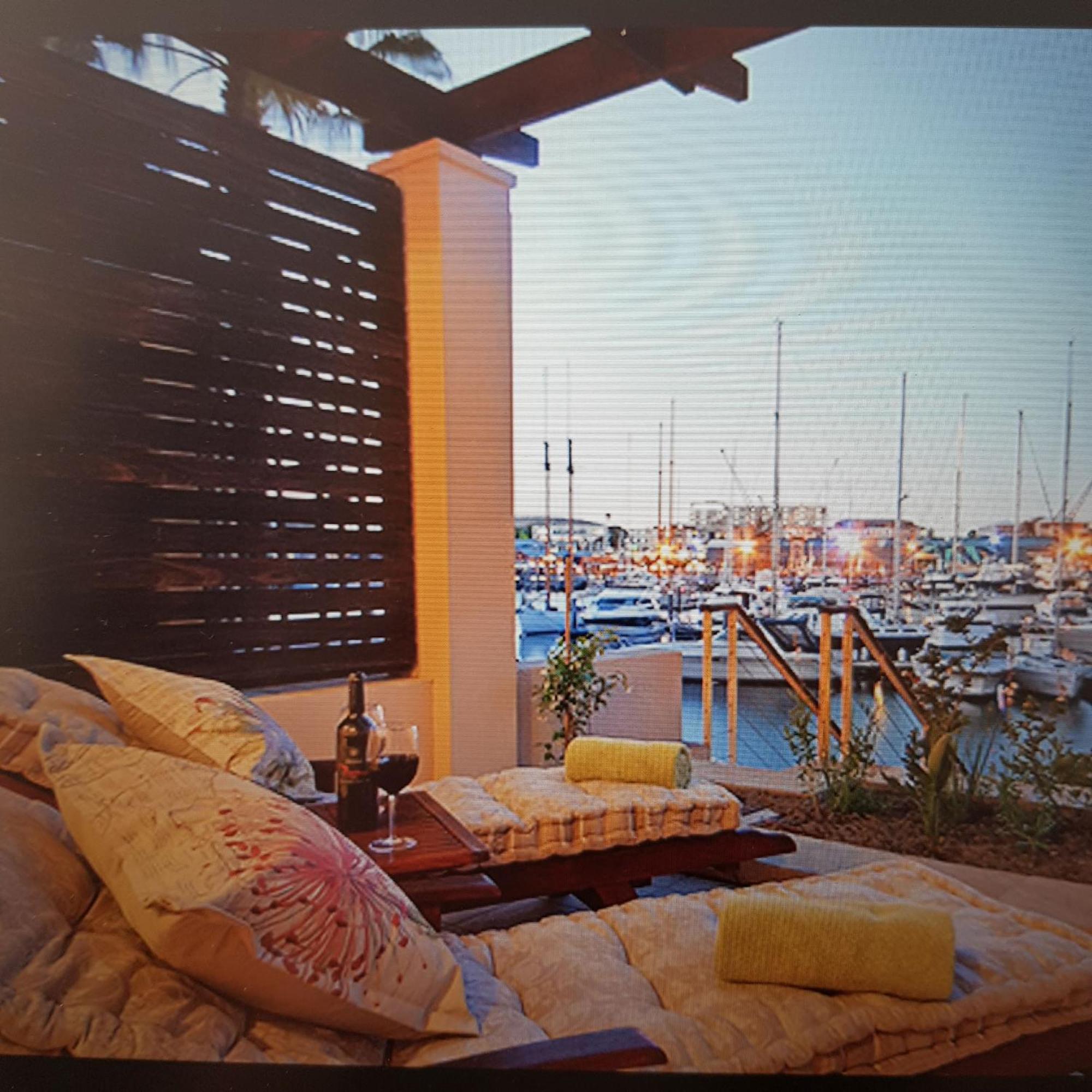 Apartment Luxurious In Waterfront *